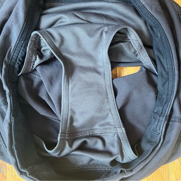 Lululemon Speed Up Shorts - Picture 6 of 6